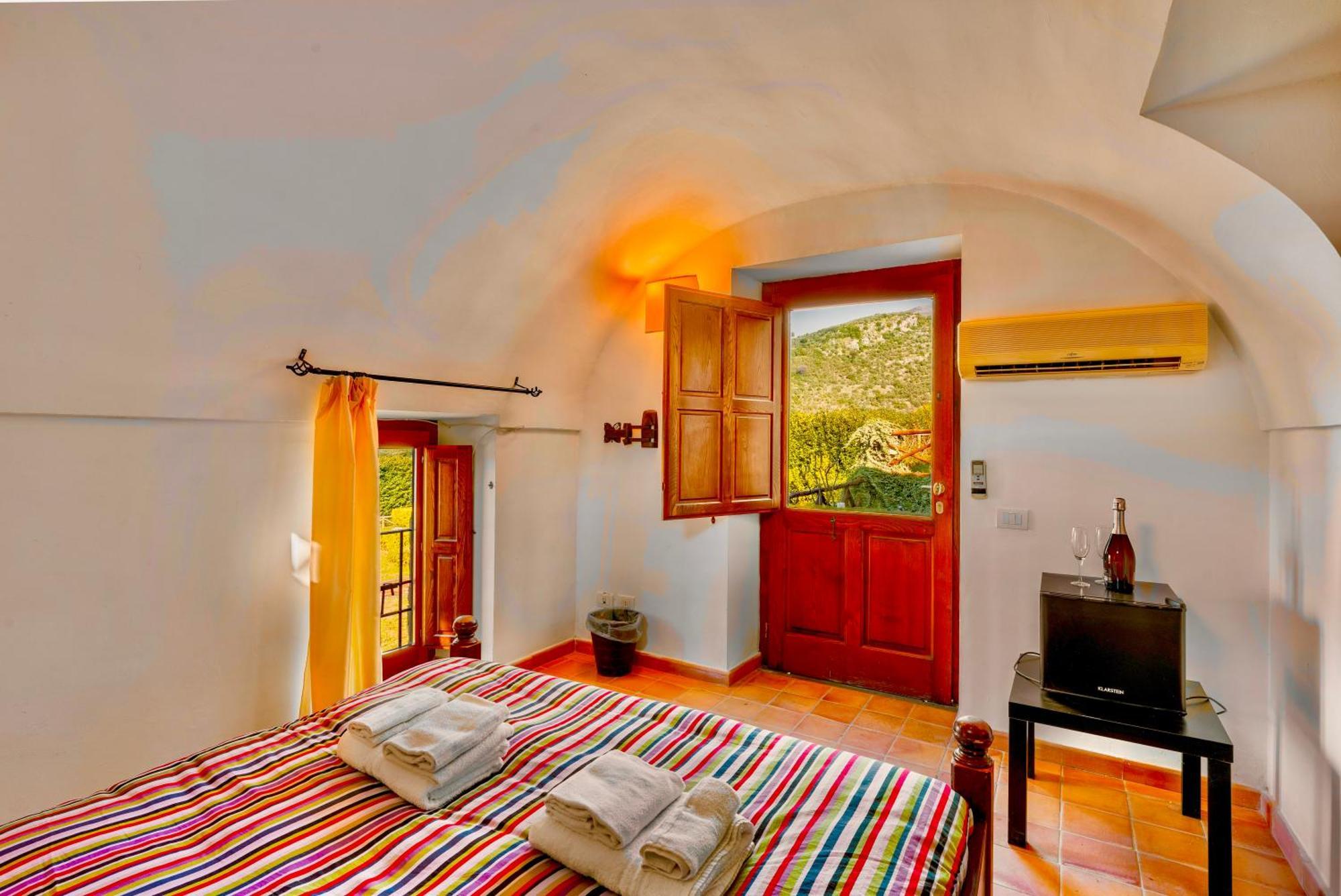 B&B Villa Della Porta, Amalfi Coast - Historical Heritage Vico Equense Exterior photo