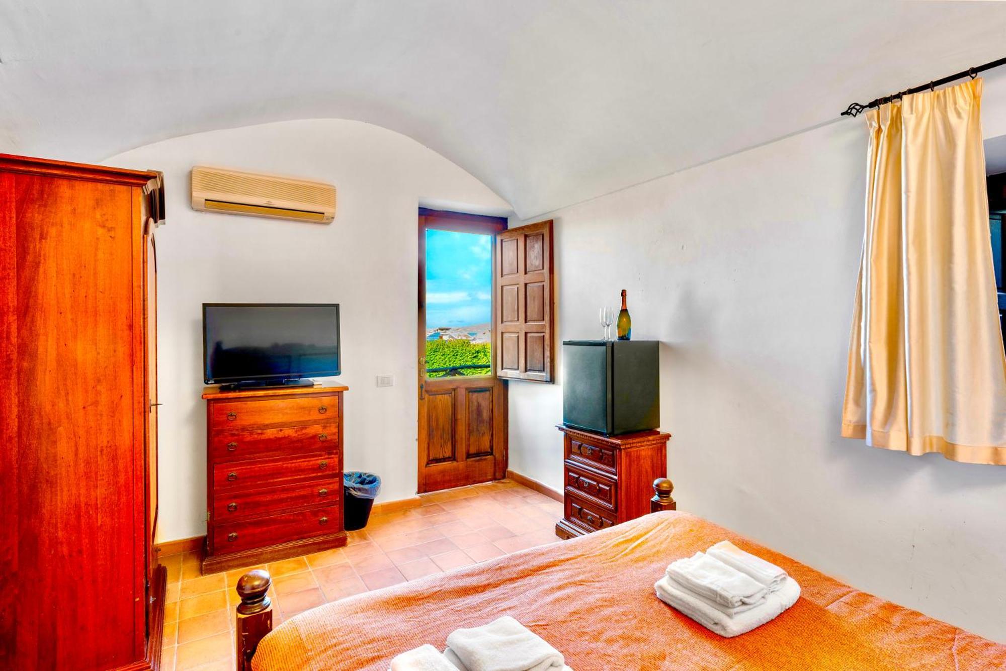 B&B Villa Della Porta, Amalfi Coast - Historical Heritage Vico Equense Exterior photo